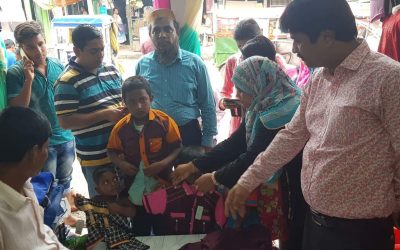 আখাউড়া প্রেসক্লাবের সৈজন্যে প্রতিবন্ধীদের ঈদের পোষাক বিতরণ।