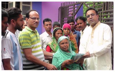 আখাউড়ায় কেন্দ্রীয় নেতা নাছির উদ্দিন হাজারী’র ঈদের পোষাক বিতরণ….