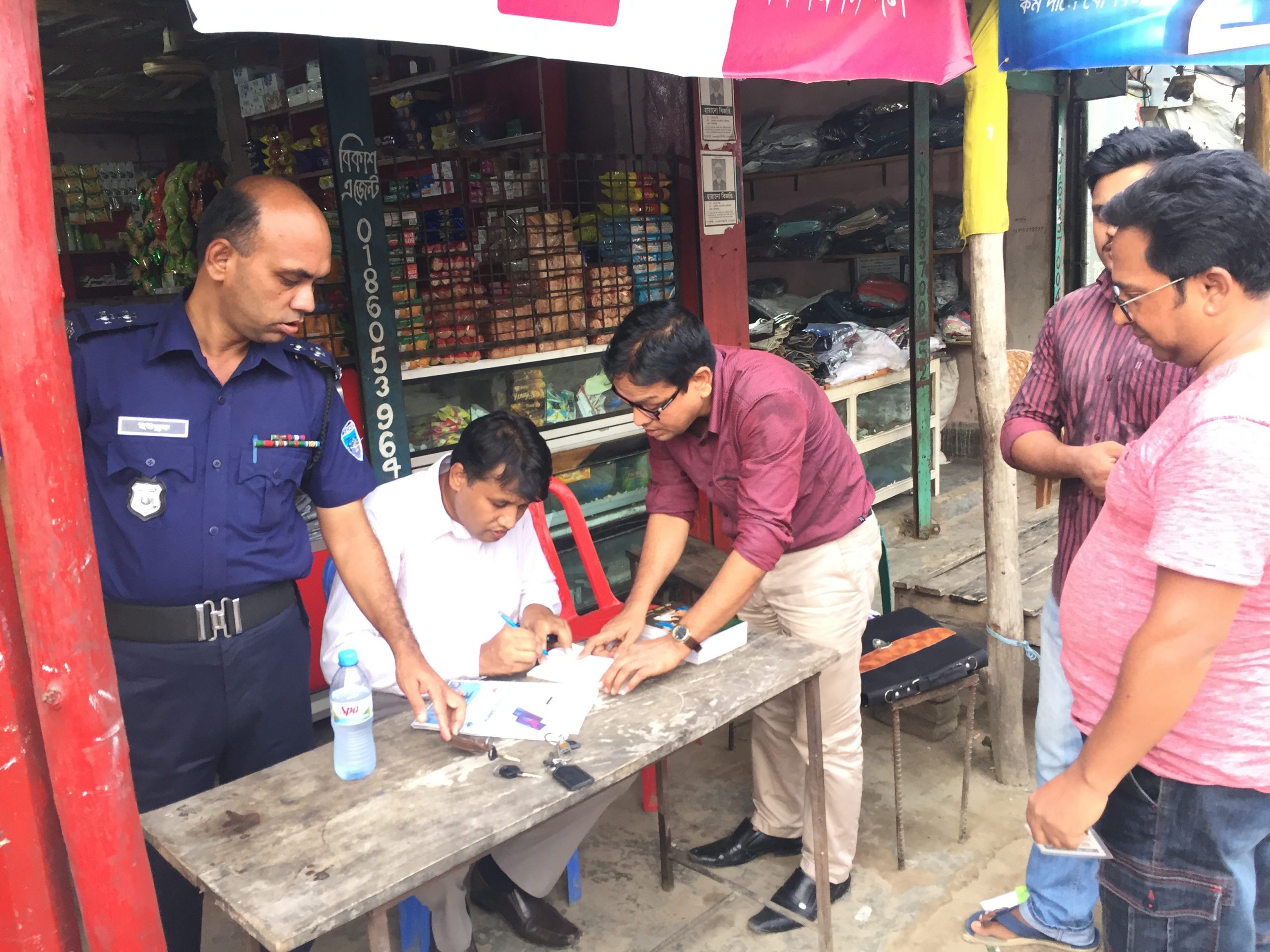 আখাউড়ায় ভ্রাম্যমাণ আদালতে ২০ মোটরসাইকেল আরোহীকে জরিমানা।