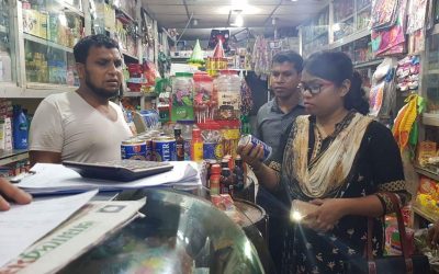 আখাউড়ায় মেয়াদ উত্তীর্ন খাবার ও বিয়ার রাখার অভিযোগে ইসলামিয়া বেকারীকে ভ্রাম্যমান আদালতে জরিমানা।
