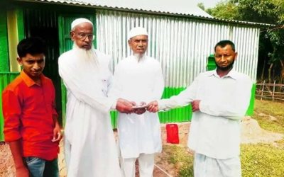 আখাউড়ায় মসজিদে অনুদান দিলেন প্রবাসী সমাজ কল্যাণ সংগঠন।