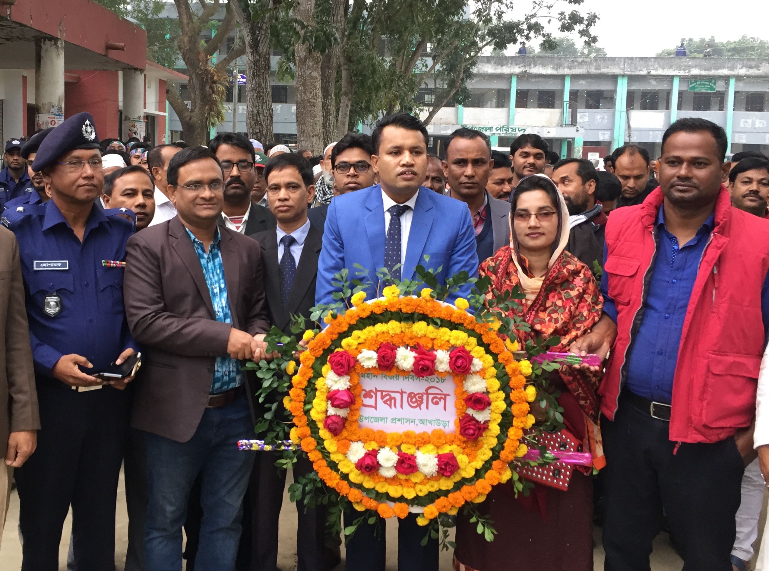 আখাউড়ায় যথাযোগ্য মর্যাদায় স্মৃতিসৌধে পুষ্পস্তবক অর্পণ ।