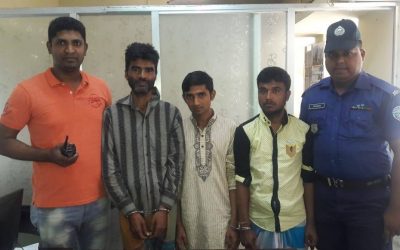 ব্রাহ্মণবাড়িয়া রেল ষ্টেশনে তিন টিকিট কালোবাজারি আটক।