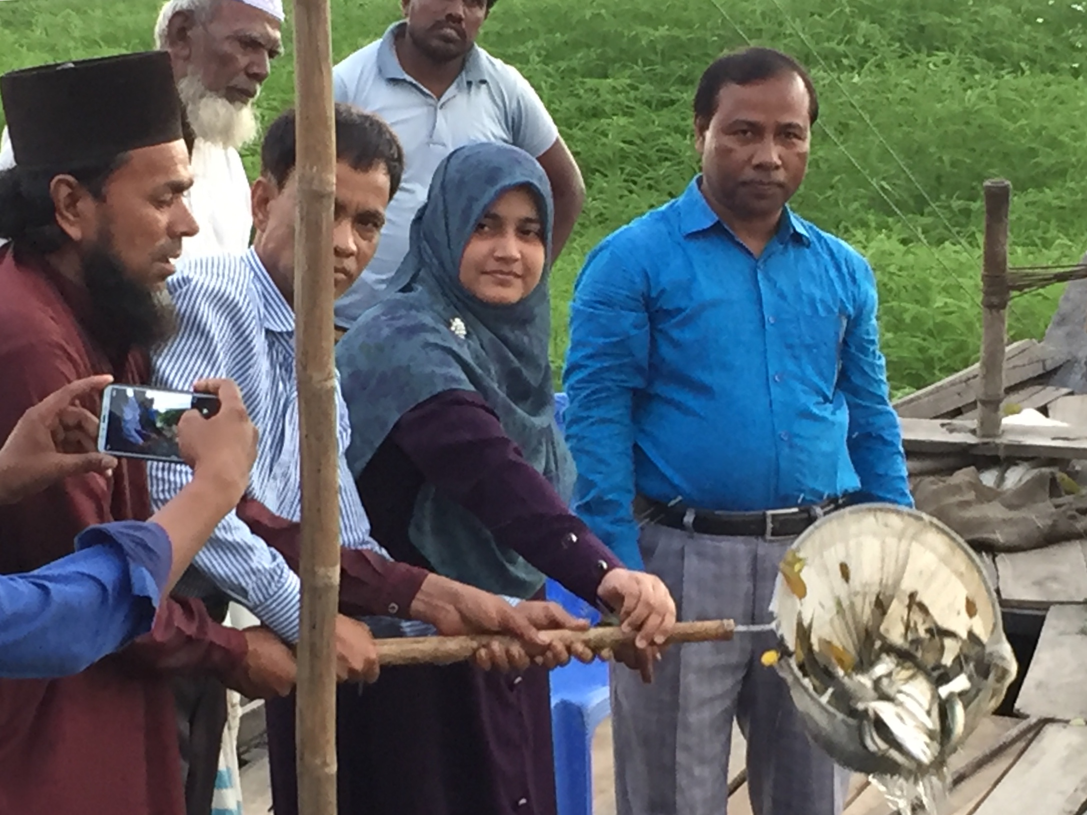 আখাউড়ায় ২শত ৫০ কেজি পোনা মাছ অবমুক্ত।