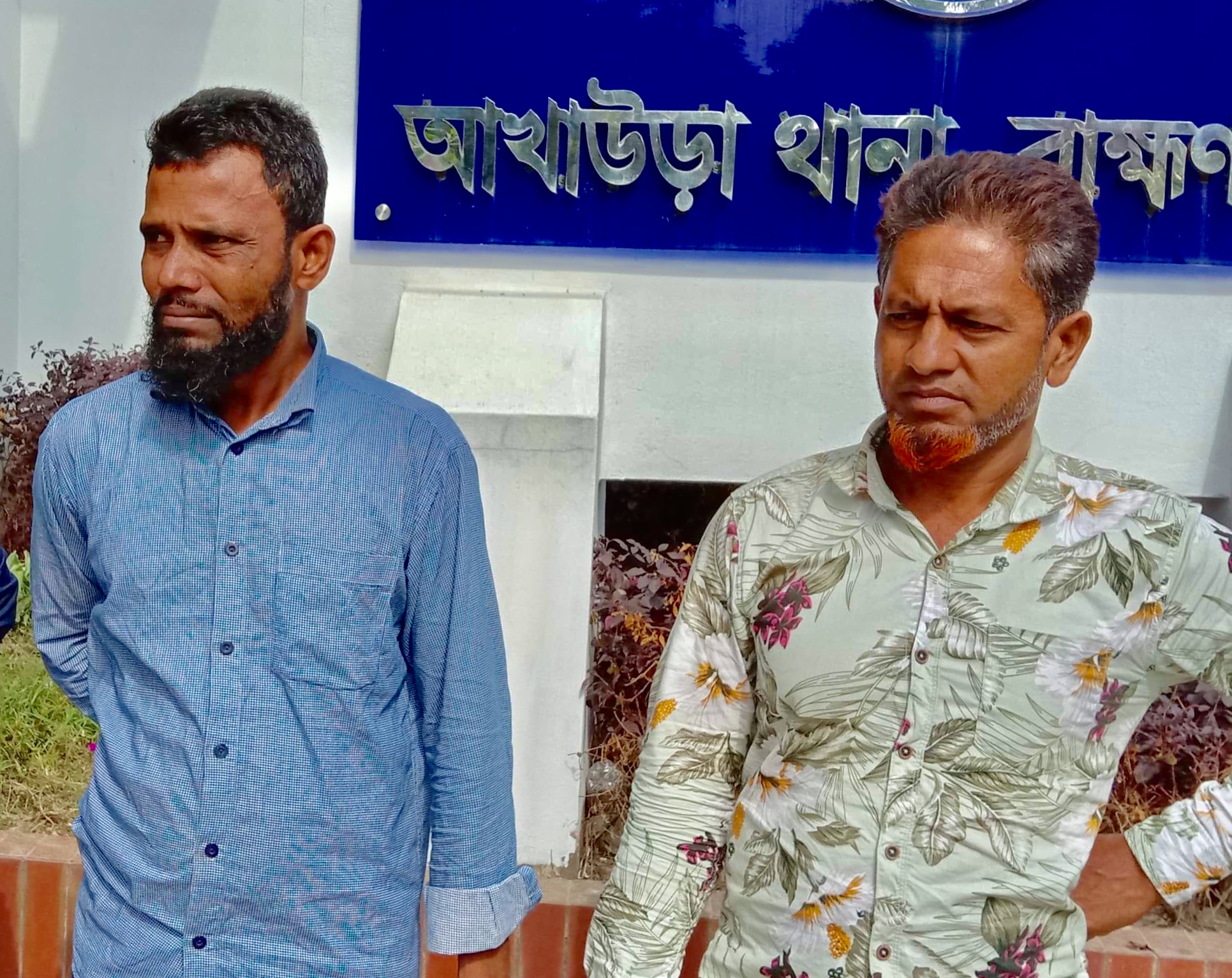 আখাউড়ায় বিপুল পরিমান ইয়াবাসহ সাংবাদিক গ্রেফতার।