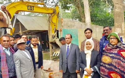 আখাউড়ায় খাল ও জলাশয়ে অবৈধ স্থাপনা উচ্ছেদ অভিযান