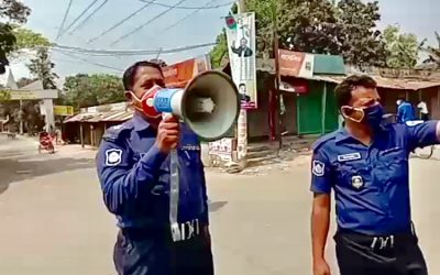 আখাউড়ায় করোনা সচেতনায় নিরলস কাজ করছে পুলিশ