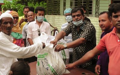 আখাউড়ায় শিকারমুড়া মাহতাব চৌধুরীর স্মরণে অসহায় পরিবারের মাঝে ঈদ সামগ্রী বিতরণ