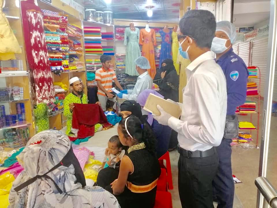 ব্রাহ্মণবাড়িয়ায় সরকারী নির্দেশনা না মানায় ৫৬ জন গুনলেন জরিমানা