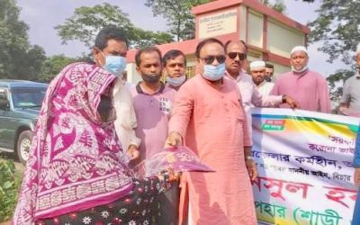 নির্বাচনী এলাকায় ১০ হাজার মানুষকে  ঈদ উপহার দিচ্ছেন – আইনমন্ত্রী