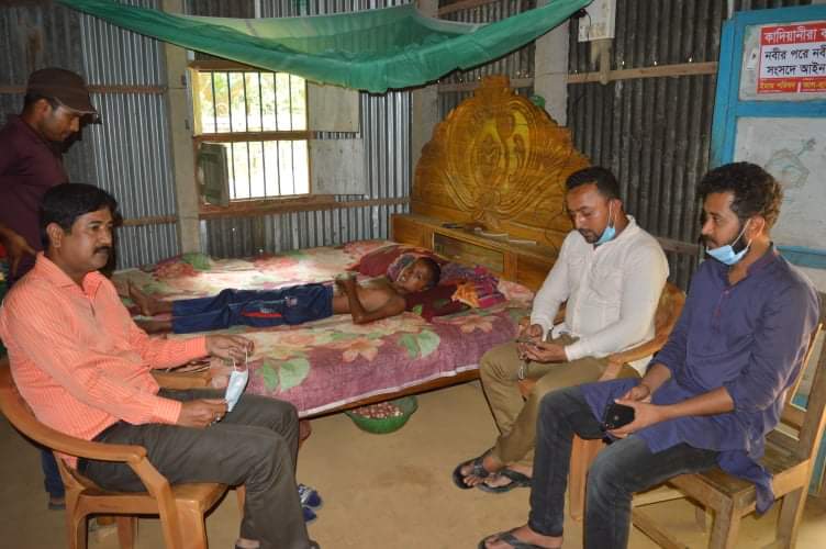 আখাউড়ায় দূর্ঘটনায় আহত রিমনের চিকিৎসার দায়িত্ব নিলো যুবলীগ ও ছাত্রলীগ