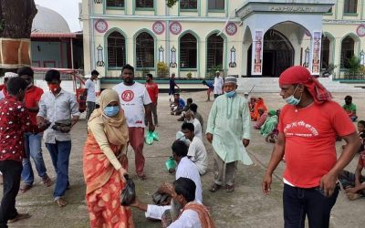 আখাউড়ায় ব্যক্তিগত উদ্যোগে ইউএনও’র খাবার বিতরণ