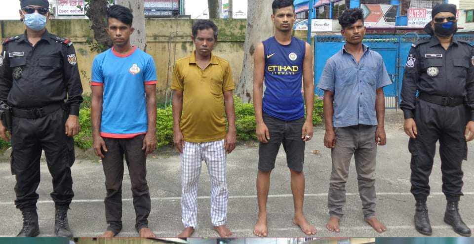 আশুগঞ্জে  ২৫ কেজি গাঁজা ও পিকআপ ভ্যান সহ ৪ জন আটক