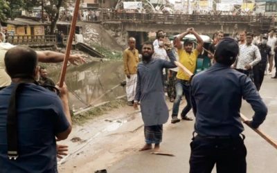 ব্রাহ্মণবাড়িয়ায় থানার ভিতর ছুরি হাতে নিয়ে পুলিশ সদস্যদের উপর হামলা