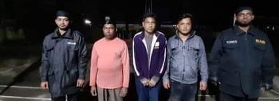 আখাউড়ায় রেলওয়ের টিকিট সহ ৩ টিকেট কালোবাজারী আটক