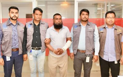 অবশেষে গ্রেফতার হলেন পেট্রল দিয়ে স্ত্রীকে হত্যাকারী সেই কাজল