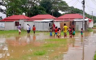আখাউড়ায় প্রধানমন্ত্রীর আশ্রয়ন প্রকল্পের সামনে হাঁটুজল