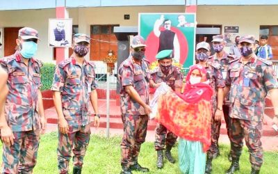 ব্রাহ্মণবাড়িয়ায় জাতীয় শোক দিবসে বিজিবির খাদ্য সামগ্রী বিতরণ