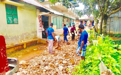আখাউড়ায় স্বেচ্ছাশ্রমে রাস্তা মেরামত