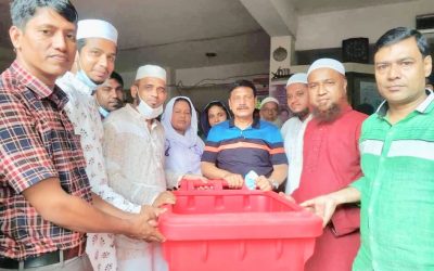 আখাউড়া পৌরসভায় ৫০টি আধুনিক ডাস্টবিন বিতরণ