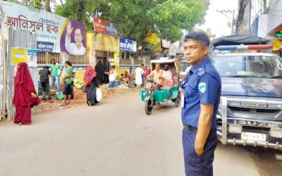 আখাউড়ার যানজট নিরসনে অবশেষে মাঠে পুলিশ