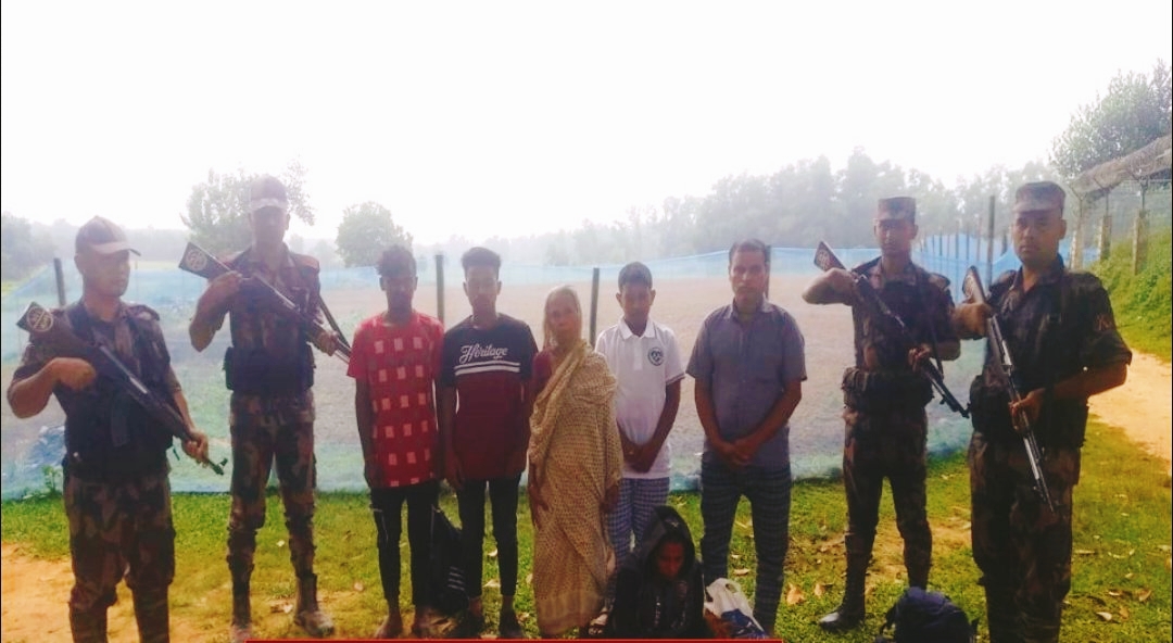 অবৈধভাবে ভারতে অনুপ্রবেশকালে ৬ বাংলাদেশী নাগরিক আটক