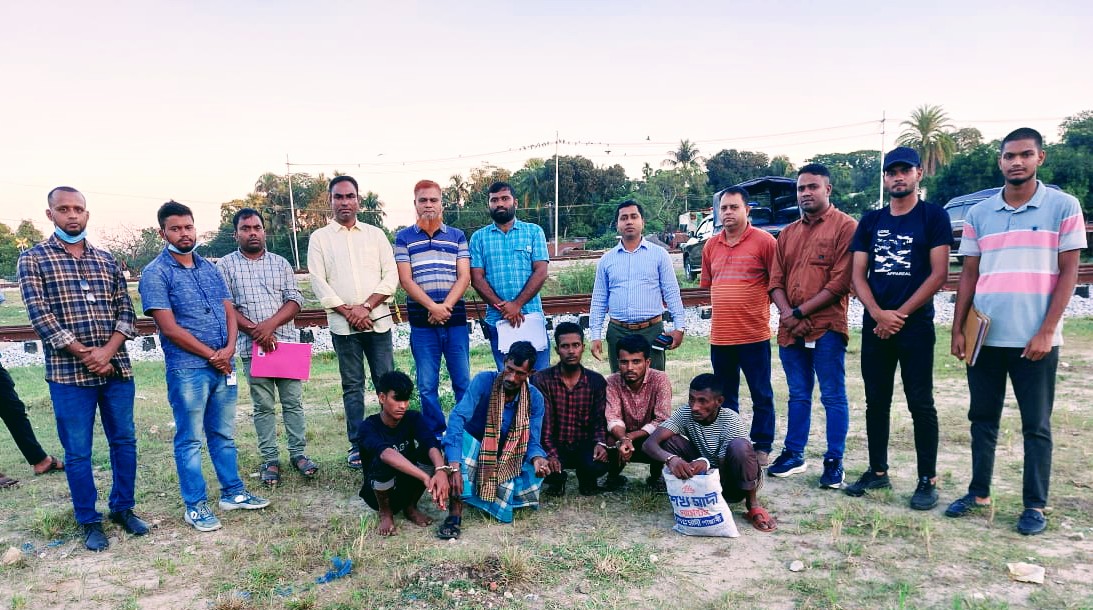 আখাউড়ায় ৫ মাদকসেবীর জেল,জরিমানা।