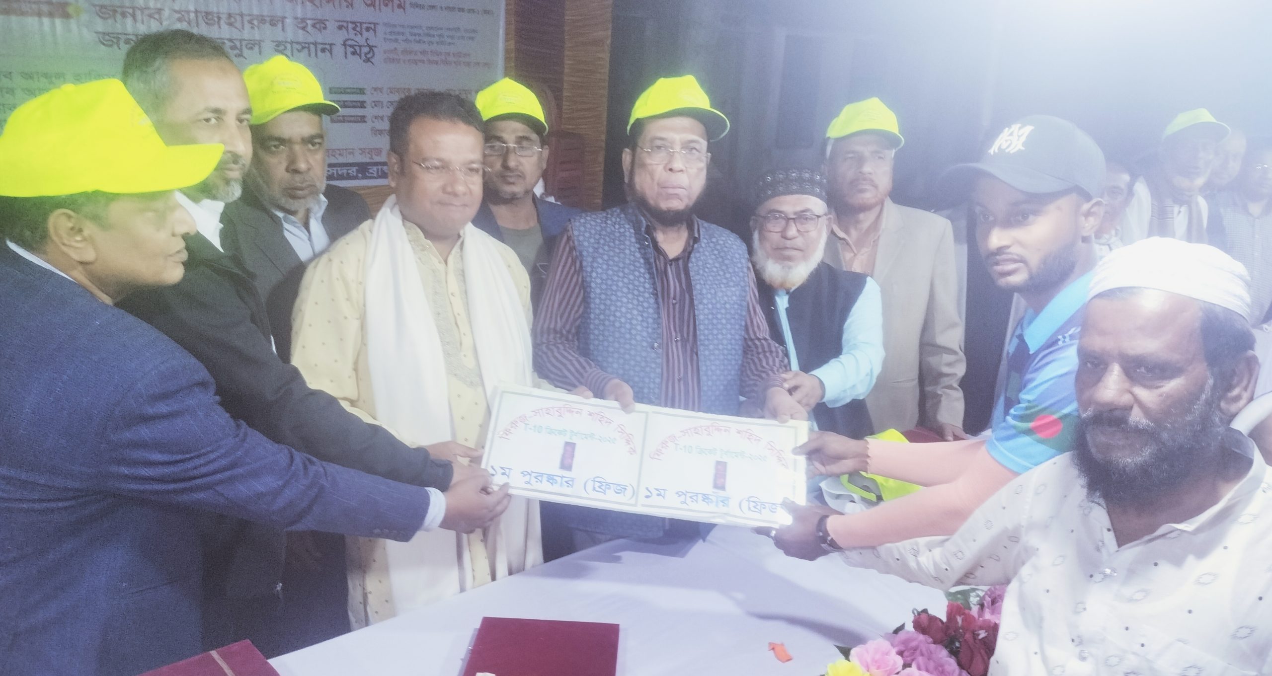ঘাটিয়ারায় T-10 ক্রিকেট টুর্নামেন্টের ফাইনাল খেলা অনুষ্ঠিত