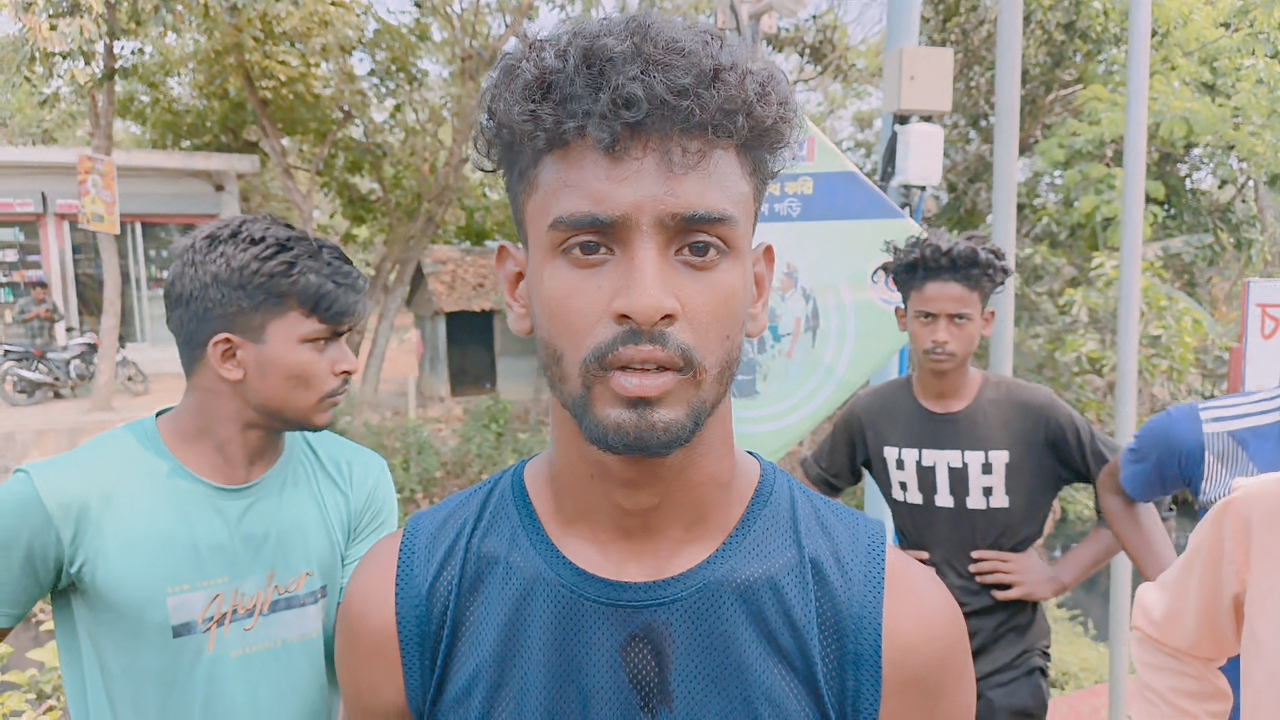 আখাউড়ায় দেশীয় অস্ত্রসহ কিশোরগ্যাং সদস্য আটক