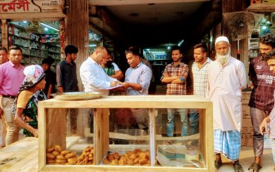 আখাউড়ায় অস্বাস্থ্যকর পরিবেশে ইফতার বিক্রি গুনতে হল জরিমানা