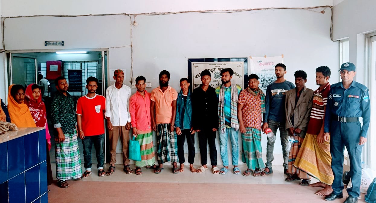 আখাউড়ায় ডেভিল হান্টসহ পুলিশের অভিযানে গ্রেপ্তার ১৪
