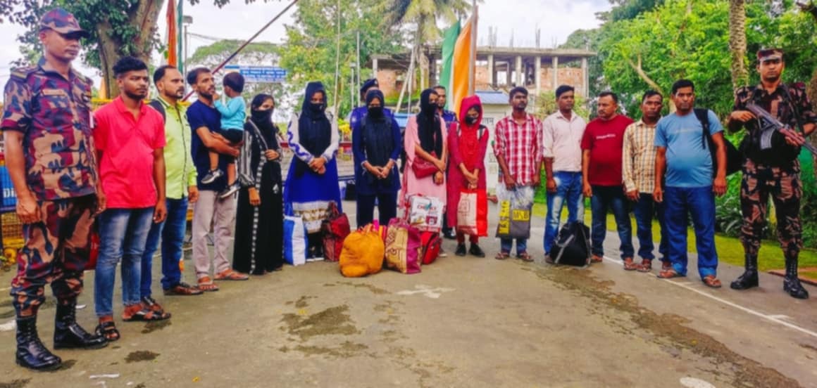 আখাউড়া দিয়ে ভারতে সাজা ভোগের পর দেশে ফিরলেন ১৪ বাংলাদেশী