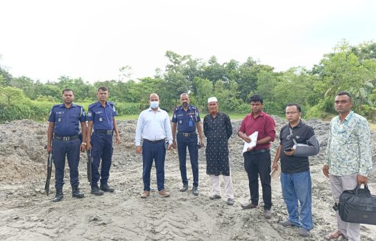 আখাউড়ায় জলধার ভরাট ভ্রাম্যমান আদালতে অর্থদণ্ড