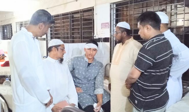আখাউড়ায় দাখিল পরীক্ষা কেন্দ্রের সামনে পরিক্ষার্থীদের সংঘর্ষ, আহত-৪
