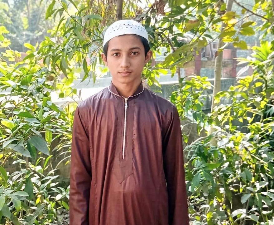 মাদ্রাসা ছাত্র তোফাজ্জল হোসেনের সন্ধান চাই পরিবার